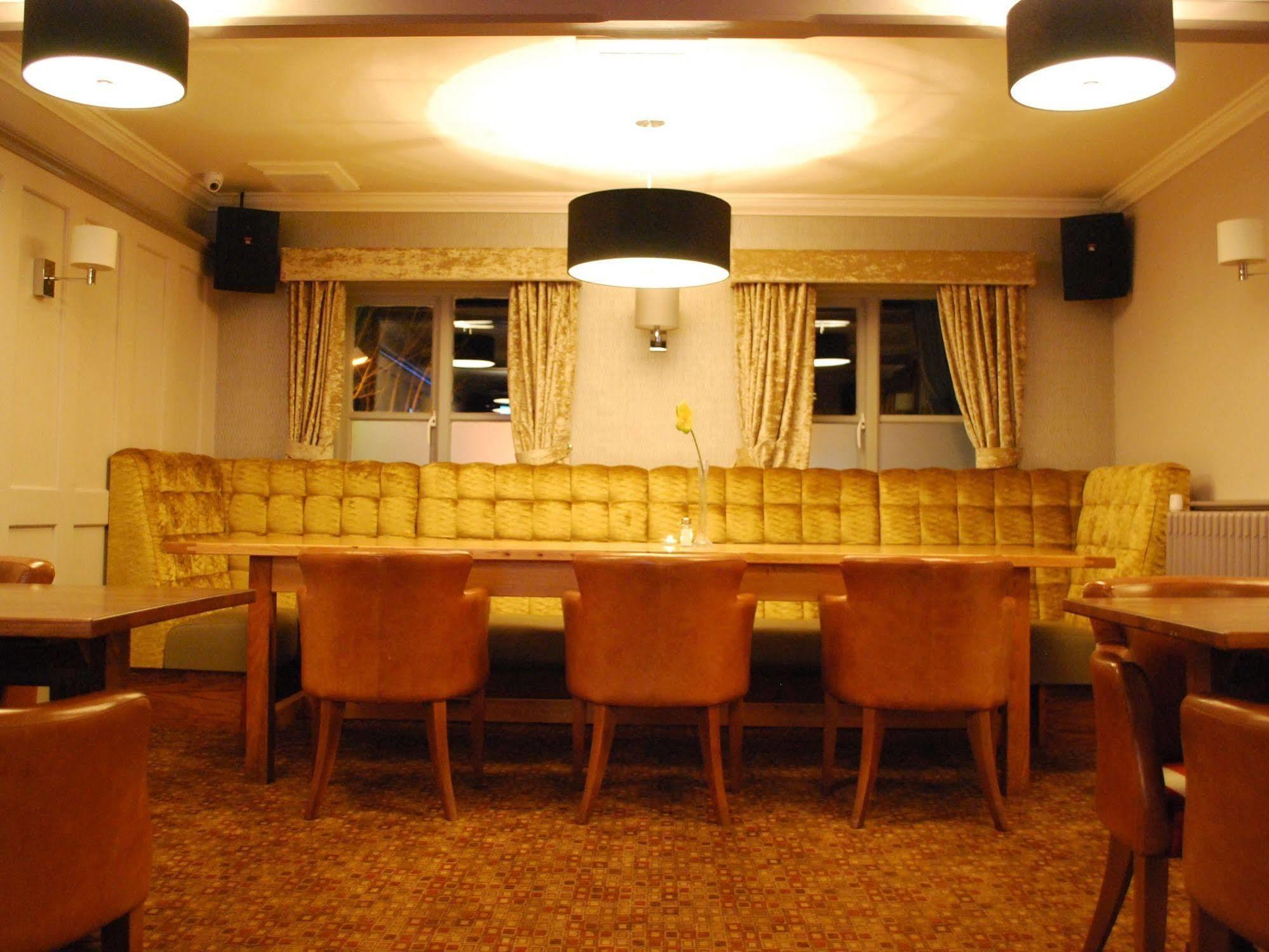 The Warwick Arms Hotel Chew Magna Ngoại thất bức ảnh